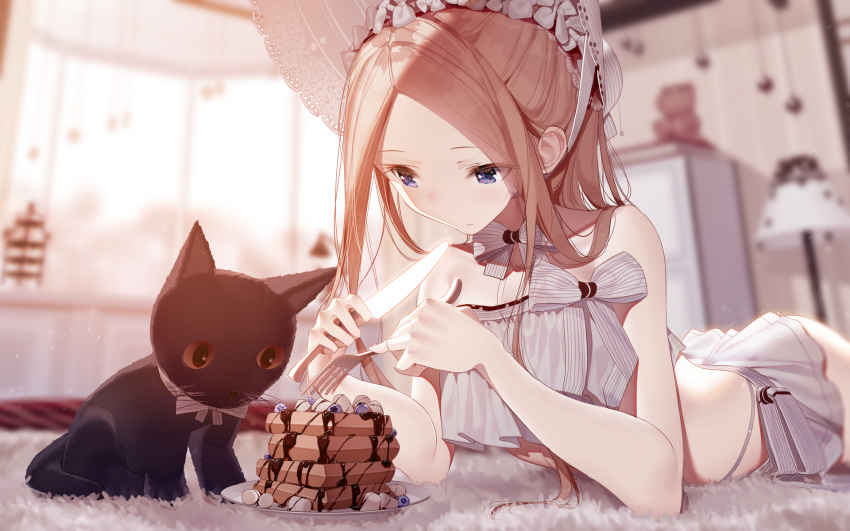 1girl abigail_williams_(fate/grand_order) abigail_williams_(swimsuit_foreigner)_(fate) atha_(leejuiping) bangs bikini black_cat blonde_hair blue_eyes blurry blurry_background bonnet cat fate/grand_order fate_(series) food forehead fork highres indoors knife long_hair lying on_stomach parted_bangs solo swimsuit waffle white_bikini white_headwear