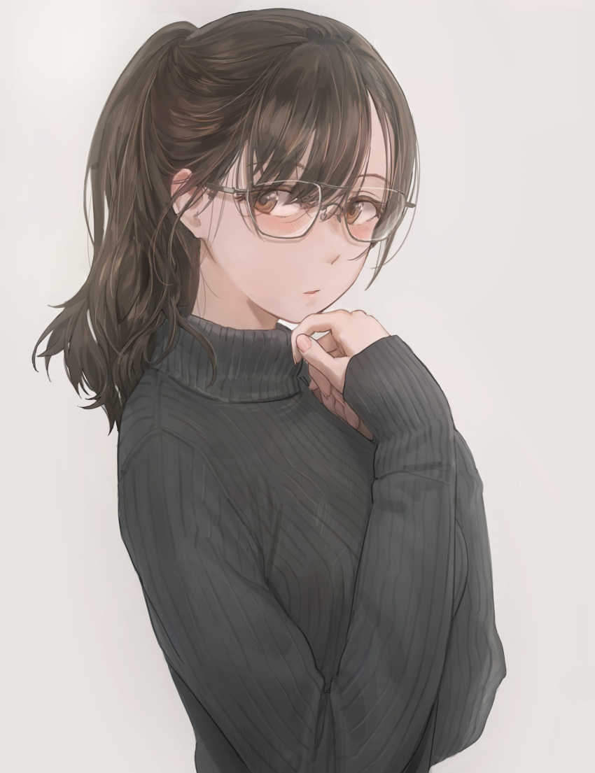 1girl absurdres bangs black_sweater blush breasts brown_eyes brown_hair closed_mouth glasses grey_background highres large_breasts long_hair long_sleeves looking_at_viewer original parted_lips ponytail ribbed_sweater simple_background solo sweater swept_bangs turtleneck turtleneck_sweater yohan1754