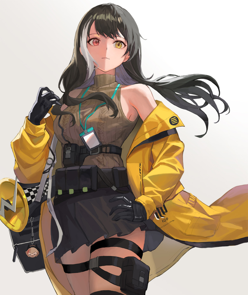 1girl bag bangs black_gloves black_hair black_skirt breasts charm_(object) closed_mouth girls_frontline gloves grey_background hand_on_hip heterochromia highres id_card jacket lanyard large_breasts long_hair megaphone mod3_(girls_frontline) multicolored_hair off_shoulder pouch red_eyes ro635_(girls_frontline) shoulder_bag simple_background skirt sl86 sleeveless sleeveless_sweater solo streaked_hair sweater thigh_strap turtleneck turtleneck_sweater white_hair yellow_eyes yellow_jacket