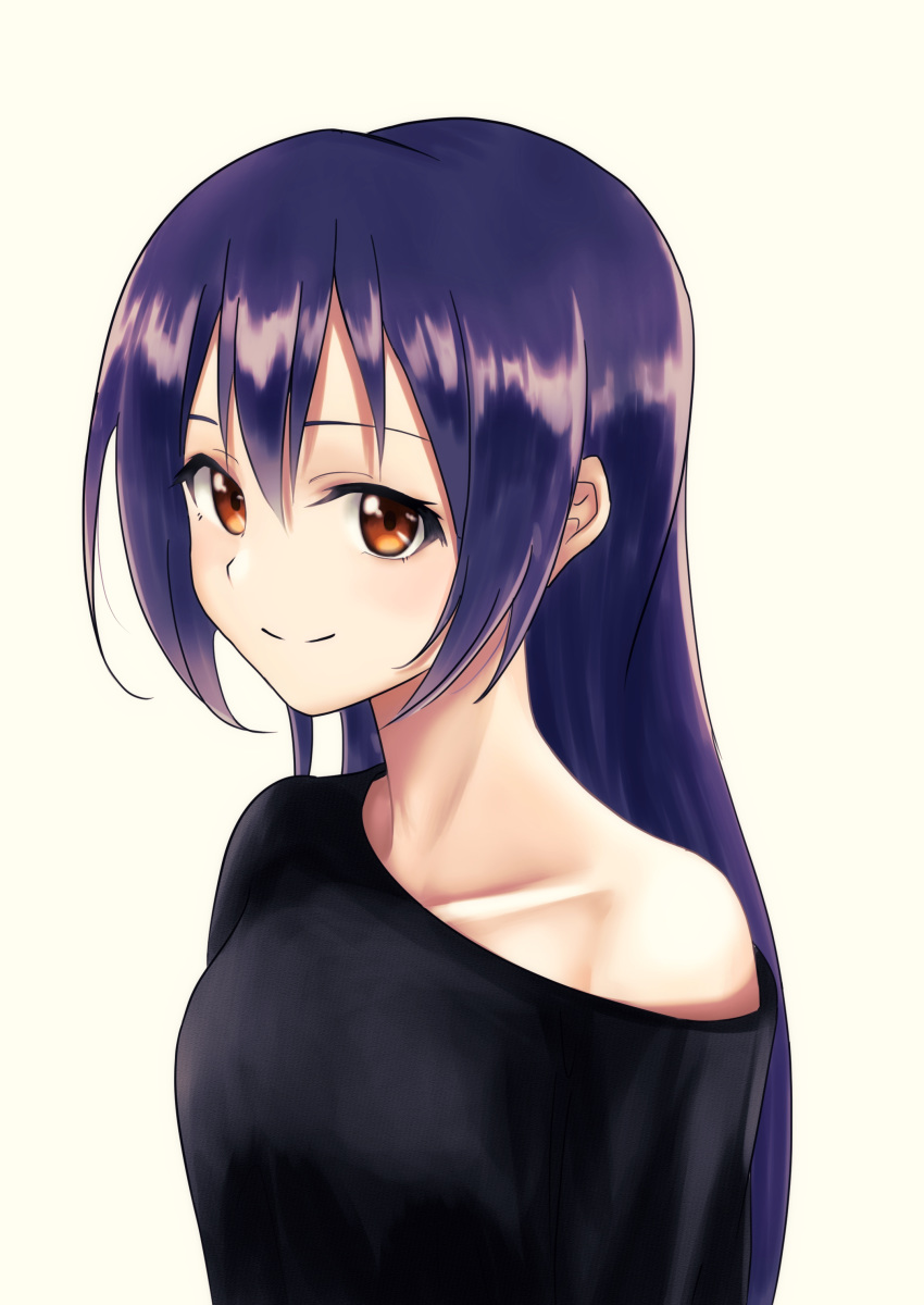 1girl absurdres bangs black_shirt blue_hair brown_eyes closed_mouth collarbone hair_between_eyes highres long_hair love_live! love_live!_school_idol_project off-shoulder_shirt off_shoulder shiny shiny_hair shirt simple_background smile solo sonoda_umi straight_hair upper_body very_long_hair white_background yakisabakayo