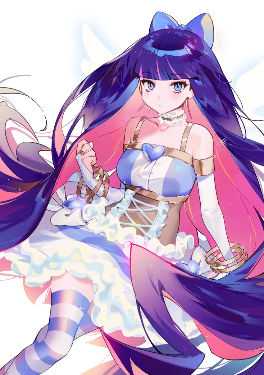 1girl bangs bare_shoulders blue_eyes blunt_bangs blush bow breasts choker collarbone commentary elbow_gloves eyebrows_visible_through_hair feet_out_of_frame gloves hair_bow heart highres long_hair looking_at_viewer medium_breasts panty_&amp;_stocking_with_garterbelt pink_hair purple_hair seoji simple_background solo stocking_(psg) thigh-highs very_long_hair white_background zettai_ryouiki