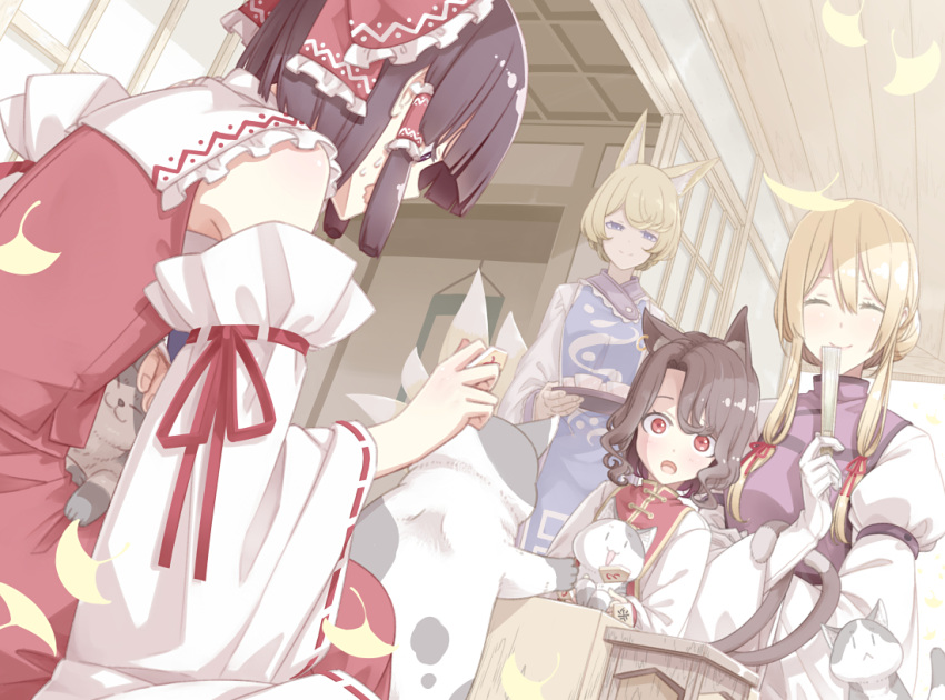 4girls ^_^ animal_ears blonde_hair blue_eyes board_game bow brown_hair cat cat_ears cat_tail chen closed_eyes closed_mouth detached_sleeves fan fox_ears hair_bow hakurei_reimu holding holding_fan long_hair multiple_girls multiple_tails no_hat no_headwear red_bow red_eyes sakuraba_yuuki short_hair shougi smile tail touhou wide_sleeves yakumo_ran yakumo_yukari