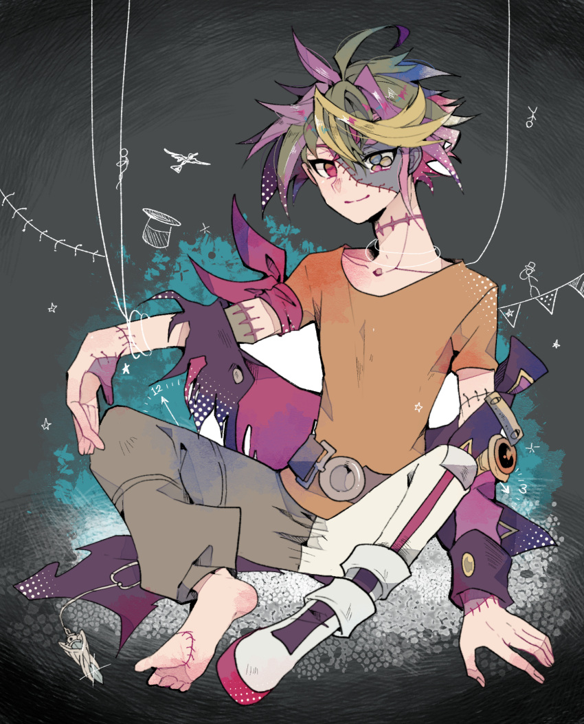 1boy arm_scarf barefoot belt body_horror boots hat highres jewelry multicolored_hair multiple_pupils patchwork_clothes patchwork_skin pendant puppet_strings sakaki_yuuya smile stick_figure tasutekete top_hat torn_clothes yu-gi-oh! yu-gi-oh!_arc-v yuugo_(yuu-gi-ou_arc-v) yuuri_(yuu-gi-ou_arc-v) yuuto_(yuu-gi-ou_arc-v)