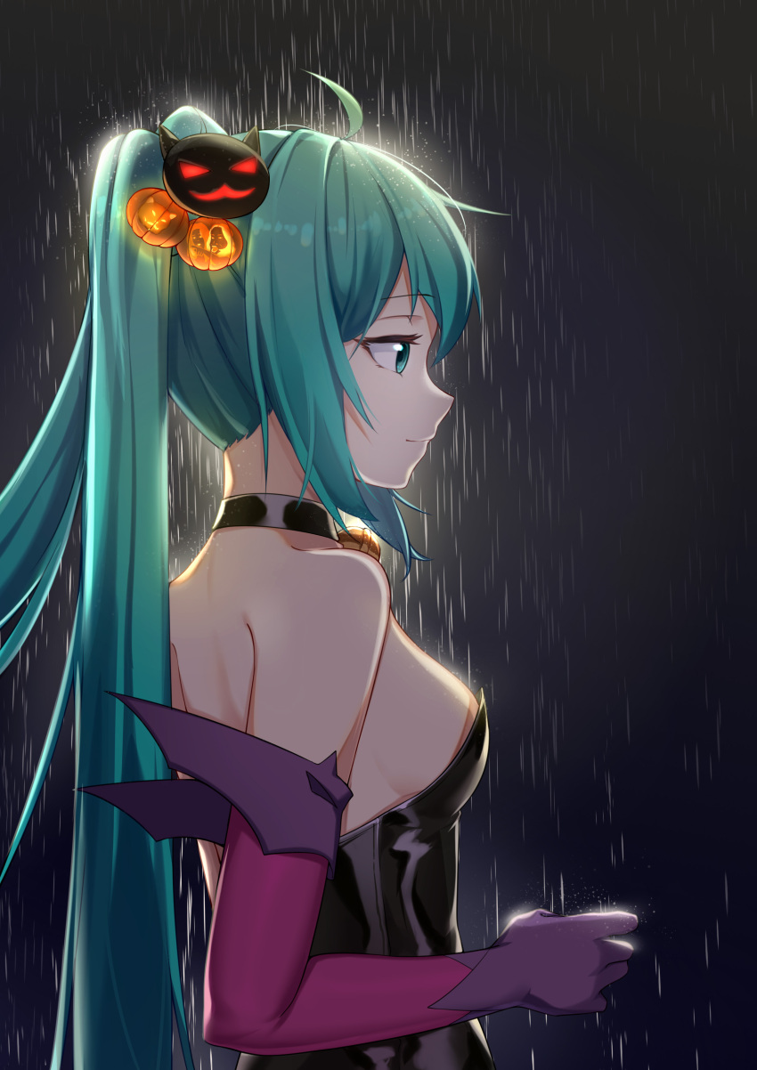 1girl absurdres aqua_eyes aqua_hair arm_up bell bell_collar black_background black_leotard breasts collar detached_sleeves facing_to_the_side gloves hair_ornament hatsune_miku highres leotard long_hair looking_to_the_side medium_breasts profile purple_gloves rain rand sideboob sidelocks smile solo twintails upper_body very_long_hair vocaloid zuiai_gongzhu_dianxia