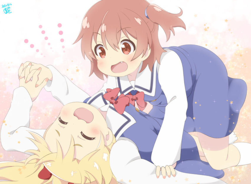 2girls aosora_neko blonde_hair blush brown_hair closed_eyes himesaka_noa hoshino_hinata hug laughing multiple_girls red_eyes school_uniform watashi_ni_tenshi_ga_maiorita!