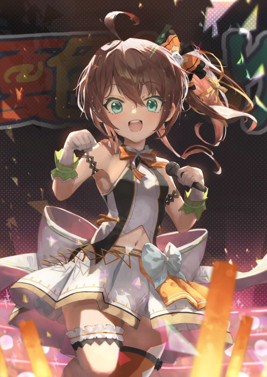 1girl absurdres ahoge armband banner bow bowtie breasts brown_hair cat_hair_ornament clenched_hand commentary_request concert cowboy_shot dancing elbow_gloves fire frilled_garter from_below gloves green_eyes hair_ornament highres holding holding_microphone hololive huge_bow idol light_stick looking_at_viewer microphone natsuiro_matsuri navel nonstop_story open_mouth orange_legwear orange_neckwear ringlets sanada_keisui shirt side_ponytail single_thighhigh sleeveless sleeveless_shirt small_breasts solo stadium thigh-highs triangle_chain virtual_youtuber white_bow white_garter white_gloves