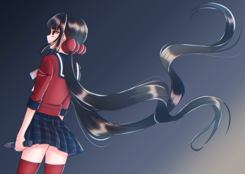 1girl bangs black_hair black_skirt blunt_bangs commentary cowboy_shot dangan_ronpa dutch_angle floating_hair from_behind hair_ornament hair_scrunchie harukawa_maki highres holding holding_knife knife long_hair low_twintails mole mole_under_eye new_dangan_ronpa_v3 pink_blood plaid plaid_skirt pleated_skirt profile red_eyes red_legwear red_scrunchie red_shirt satori_(blueinc324) school_uniform scrunchie serafuku shirt skirt sleeves_past_elbows solo standing thigh-highs twintails very_long_hair zettai_ryouiki