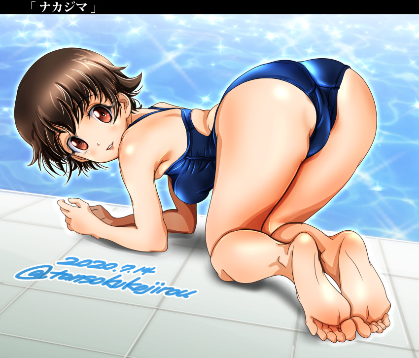 1girl absurdres all_fours ass back_cutout bangs barefoot blue_swimsuit breasts brown_eyes brown_hair character_name closed_mouth clothing_cutout commentary crotch_seam dated eyebrows_visible_through_hair girls_und_panzer highres looking_at_viewer looking_back medium_breasts nakajima_(girls_und_panzer) one-piece_swimsuit poolside shadow short_hair skindentation smile solo sparkle swimsuit tomokoji twitter_username
