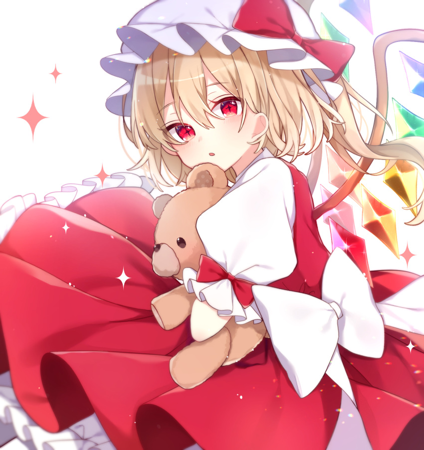 +_+ 1girl blonde_hair bow crying dress dress_bow flandre_scarlet hat hat_bow highres holding holding_stuffed_toy holding_toy looking_at_viewer medium_hair mob_cap open_mouth puffy_short_sleeves puffy_sleeves red_bow red_dress red_eyes shirt short_sleeves side_ponytail simple_background solo star_(symbol) stuffed_animal stuffed_toy teddy_bear touhou toy white_background white_headwear white_shirt wings yurui_tuhu