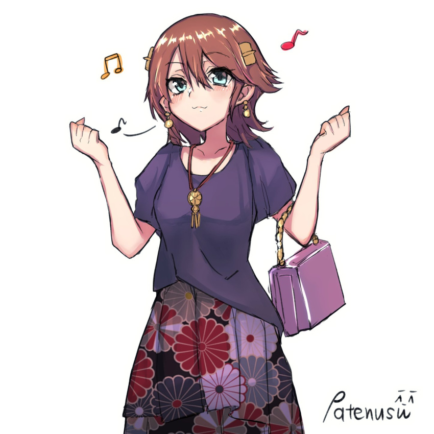 1girl :3 alternate_costume bag beamed_eighth_notes blouse brown_hair commentary_request cowboy_shotw eighth_note flipped_hair floral_print green_eyes hi hiei_(kantai_collection) highres jewelry kantai_collection long_skirt musical_note necklace patenusu pleated_skirt purple_blouse short_hair simple_background skirt solo unmoving_pattern