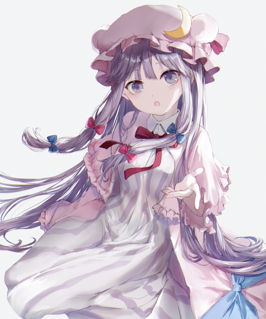 1girl :o blue_bow bow breasts crescent dress grey_background hair_bow happiness_lilys hat highres long_hair looking_at_viewer medium_breasts mob_cap patchouli_knowledge pink_capelet pink_headwear purple_hair red_bow simple_background sitting solo striped striped_dress touhou very_long_hair violet_eyes wing_collar