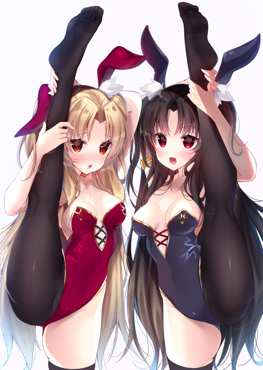 2girls :d animal_ear_fluff animal_ears arms_up bangs bare_shoulders black_hair black_legwear black_leotard blonde_hair blush breasts collarbone commentary_request ereshkigal_(fate/grand_order) eyebrows_visible_through_hair fate/grand_order fate_(series) highres ishtar_(fate)_(all) ishtar_(fate/grand_order) ko_yu leg_up leotard long_hair medium_breasts multiple_girls no_shoes open_mouth parted_bangs playboy_bunny rabbit_ears red_eyes red_leotard simple_background single_leg_pantyhose single_thighhigh smile soles split standing standing_on_one_leg standing_split thigh-highs two_side_up very_long_hair white_background