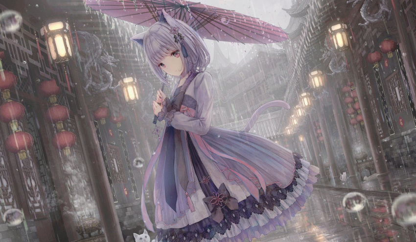 1girl animal animal_ears bangs building cat cat_ears cat_girl cat_tail chinese_clothes closed_mouth commentary_request eyebrows_visible_through_hair frills grey_hair highres holding holding_umbrella light_smile lolita_fashion long_sleeves looking_at_viewer missile228 oriental_umbrella original outdoors overcast puffy_long_sleeves puffy_sleeves qi_lolita rain red_eyes red_umbrella solo tail umbrella white_cat