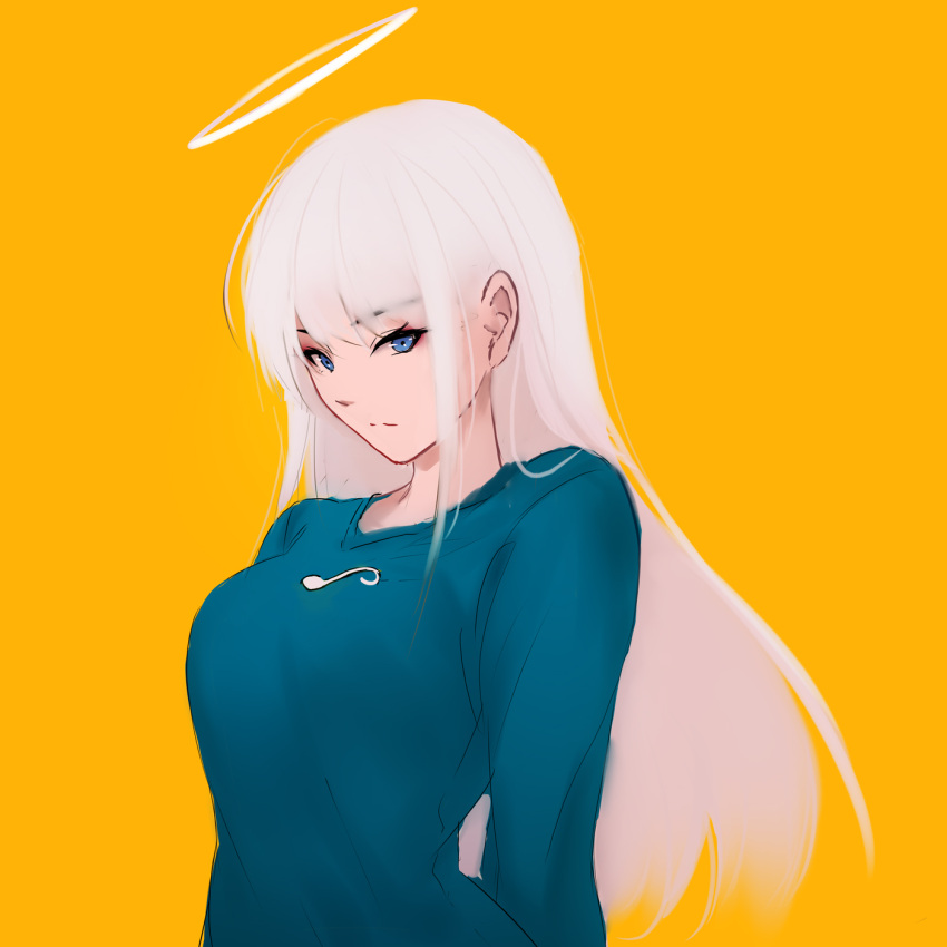 1girl arched_back arms_behind_back bangs blue_eyes breasts closed_mouth eyebrows_visible_through_hair green_sweater grey_hair halo highres long_hair long_sleeves looking_at_viewer medium_breasts orange_background original shimmer shirt simple_background solo sweater upper_body