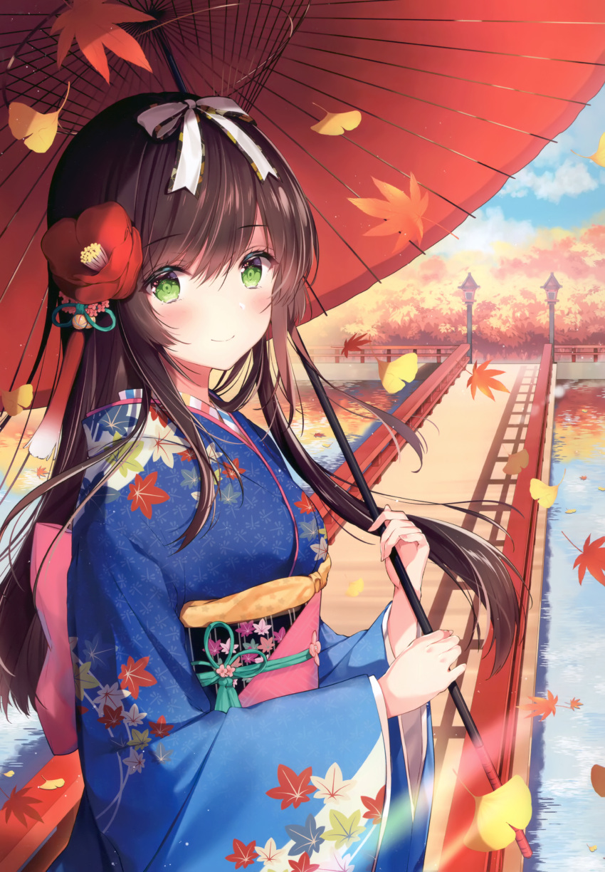 1girl absurdres autumn_leaves bangs blue_sky bow brown_hair closed_mouth clouds cloudy_sky day fingernails green_eyes hair_bow hair_ornament highres japanese_clothes kimono looking_at_viewer necomi obi oriental_umbrella original outdoors reflection sash scan shiny shiny_hair sky solo umbrella upper_body water