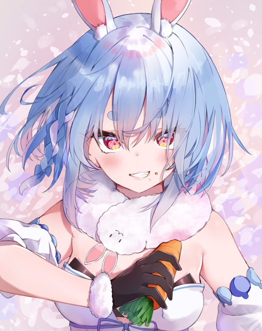 1girl alternate_hair_length alternate_hairstyle animal_ears auui bare_shoulders black_gloves blue_hair blue_ribbon blush braid breasts carrot commentary detached_sleeves don-chan_(usada_pekora) eating eyebrows_visible_through_hair eyes_visible_through_hair food food_on_face fur_trim gloves grin hair_between_eyes highres holding holding_food hololive looking_at_viewer multicolored_hair puffy_short_sleeves puffy_sleeves rabbit_ears red_eyes ribbon short_hair short_sleeves small_breasts smile solo thick_eyebrows two-tone_hair upper_body usada_pekora virtual_youtuber