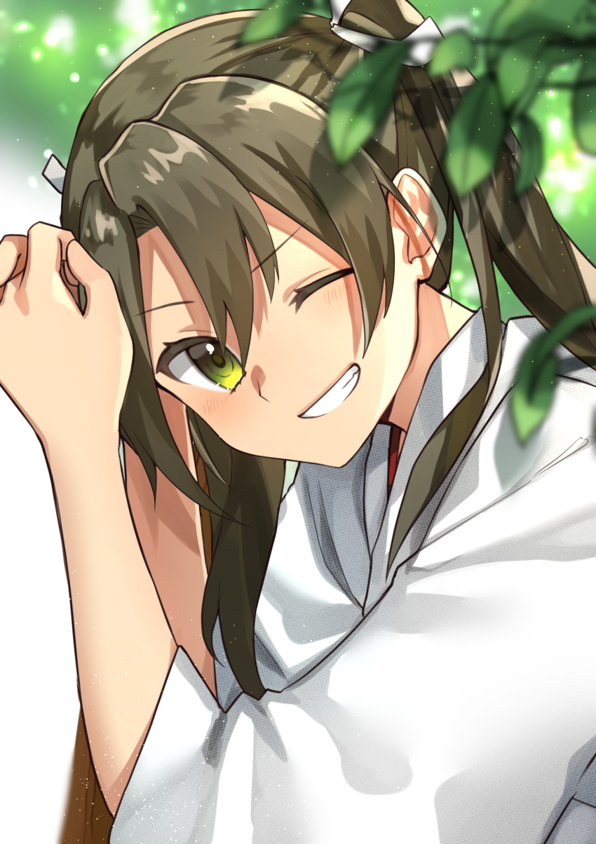 1girl blush eyebrows_visible_through_hair green_eyes green_hair grin hair_between_eyes hair_ribbon highres japanese_clothes kantai_collection katsuobushi_(eba_games) long_hair looking_at_viewer one_eye_closed ribbon smile solo tasuki twintails upper_body white_ribbon zuikaku_(kantai_collection)