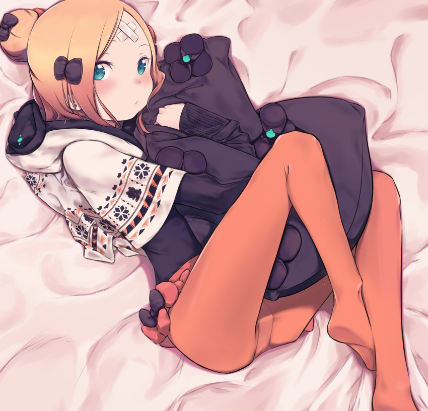 1girl abigail_williams_(fate/grand_order) absurdres bangs black_bow blonde_hair blue_eyes blush bow breasts closed_mouth daisi_gi dress fate/grand_order fate_(series) forehead grey_dress hair_bow hair_bun highres legs long_hair looking_at_viewer lying multiple_bows on_back orange_bow orange_legwear parted_bangs sidelocks small_breasts