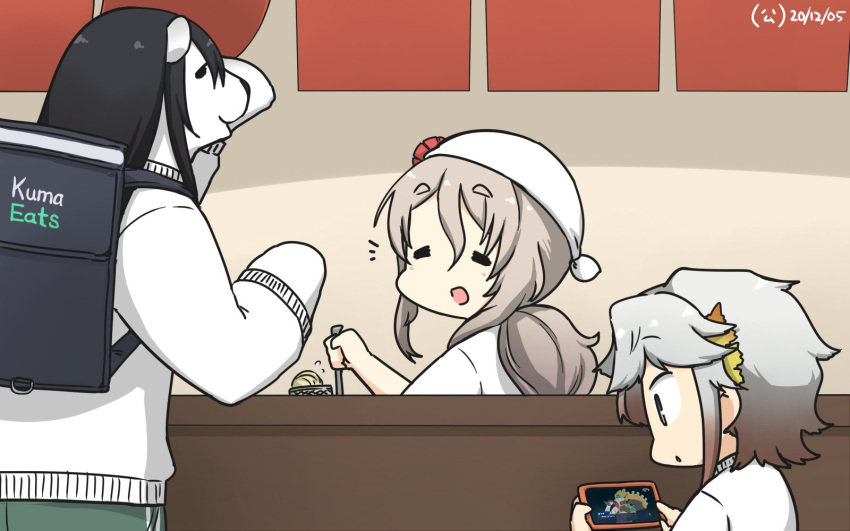 3girls =_= akishimo_(kantai_collection) alternate_costume animalization backpack bag bandana bear brand_name_imitation brown_hair cellphone chikuma_(kantai_collection) commentary_request counter dated fate/grand_order fate_(series) gradient_hair grey_hair hamu_koutarou highres kantai_collection low_ponytail multicolored_hair multiple_girls phone pola_(kantai_collection) polar_bear short_hair short_hair_with_long_locks silver_hair smartphone sweater thick_eyebrows uber_eats wavy_hair white_sweater