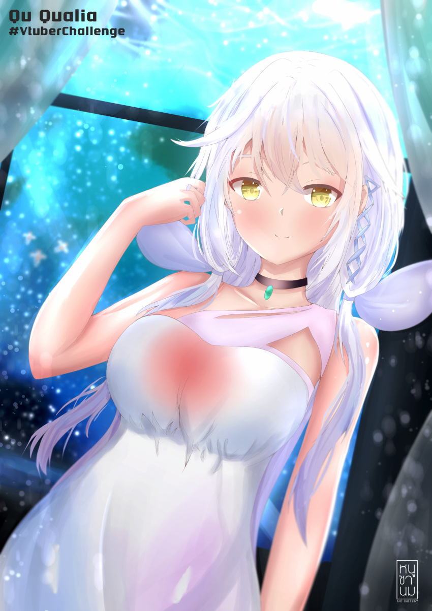 1girl absurdres bangs bare_arms bare_shoulders black_choker check_translation choker commentary_request curtains dress hair_ornament highres jewelry long_hair looking_at_viewer qualia_qu rat_cu~ re:act ring solo thai_text translation_request virtual_youtuber white_dress window