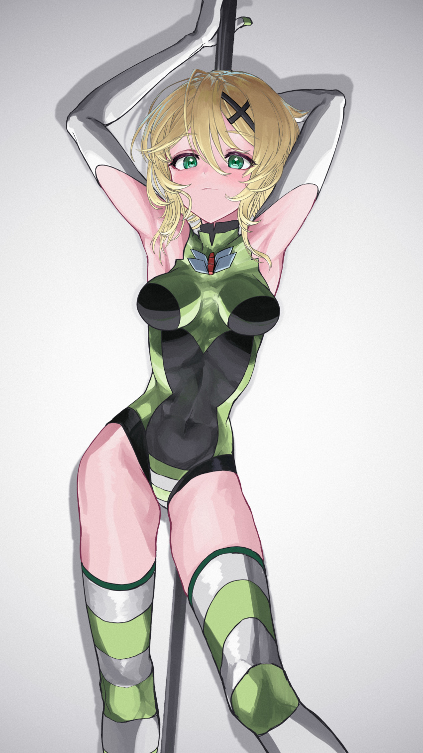 1girl absurdres akatsuki_kirika arms_up blonde_hair blush breasts closed_mouth covered_navel elbow_gloves gloves green_eyes green_leotard hair_ornament highres impossible_clothes impossible_leotard leotard looking_at_viewer medium_breasts scythe senki_zesshou_symphogear short_hair skin_tight smile solo standing strigidae striped striped_legwear x_hair_ornament