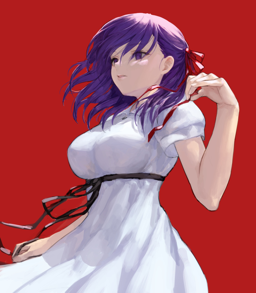 1girl absurdres bare_arms breasts commentary dress egk513 fate/stay_night fate_(series) hair_ribbon hand_up highres large_breasts looking_away matou_sakura medium_hair parted_lips puffy_short_sleeves puffy_sleeves purple_hair red_background red_ribbon ribbon short_sleeves simple_background solo violet_eyes white_dress