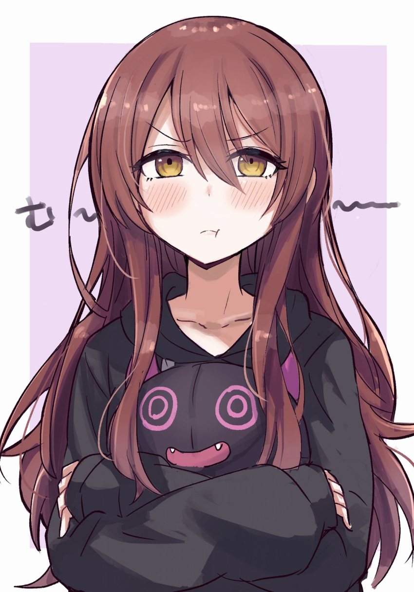 1girl black_hoodie blush brown_hair commentary_request doll_hug gougoku hair_between_eyes highres hood hoodie idolmaster idolmaster_shiny_colors long_hair looking_at_viewer oosaki_tenka pout purple_background sleeves_past_wrists solo stuffed_toy translation_request upper_body yellow_eyes