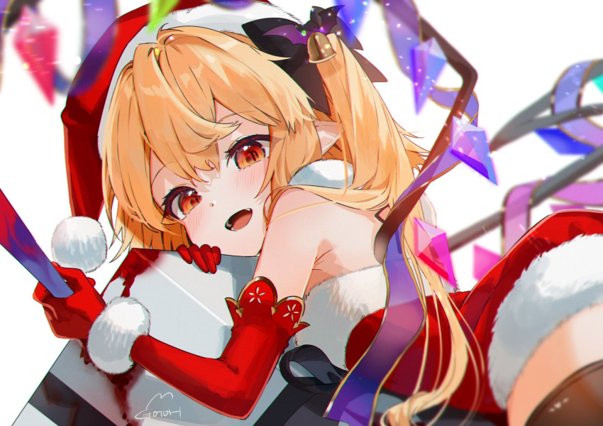 1girl artist_name black_legwear blonde_hair blush christmas crystal flandre_scarlet gloves gotoh510 hair_between_eyes hat highres long_hair one_side_up open_mouth pointy_ears pom_pom_(clothes) red_eyes red_gloves red_headwear santa_costume santa_hat signature simple_background smile solo thigh-highs touhou white_background wings