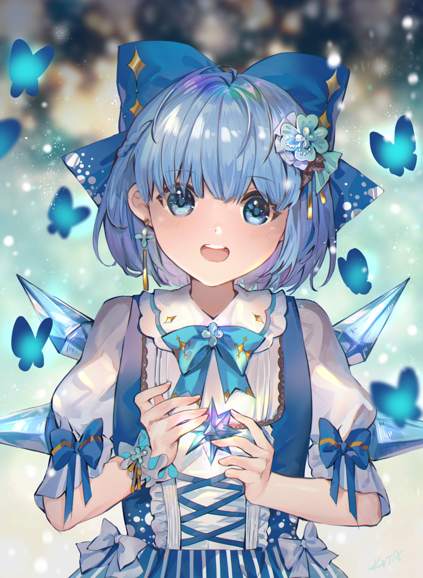 1girl ahoge bangs blue_eyes blue_hair blue_ribbon blush bow bug butterfly cirno dress earrings elise_(piclic) eyebrows_visible_through_hair flower frills hair_bow hair_flower hair_ornament highres ice ice_wings insect jewelry looking_at_viewer neck_ribbon open_mouth pinafore_dress puffy_short_sleeves puffy_sleeves ribbon shirt short_hair short_sleeves single_earring smile solo touhou upper_body white_shirt wings wristband