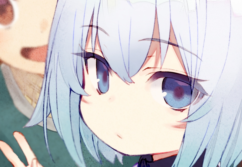 :/ blue_eyes blue_hair blurry blurry_background character_request child close-up closed_mouth depth_of_field dot_nose looking_at_viewer medium_hair ryuuou_no_oshigoto! shirabi solo solo_focus sora_ginko v younger