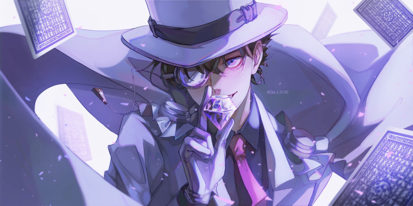 1boy bangs black_hair blue_eyes blue_shirt cape card collared_shirt dal_li_0130 diamond_(gemstone) dress_shirt formal gloves grin hair_between_eyes hand_up hat highres holding jacket kaitou_kid looking_at_viewer magic_kaito male_focus monocle necktie pink_neckwear playing_card shirt short_hair smile solo suit top_hat twitter_username upper_body white_background white_cape white_gloves white_headwear white_jacket white_suit