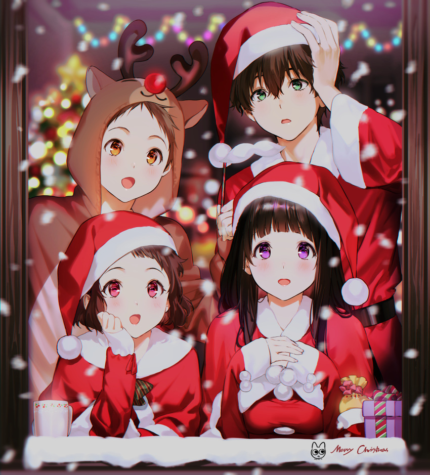 2boys 2girls :d animal_costume antlers bangs black_hair blurry blurry_background blurry_foreground blush box brown_eyes brown_hair chitanda_eru christmas christmas_tree commentary_request depth_of_field fukube_satoshi fur-trimmed_headwear gift gift_box hand_up hands_up hat highres hyouka ibara_mayaka long_hair looking_at_viewer merry_christmas mery_(yangmalgage) multiple_boys multiple_girls open_mouth oreki_houtarou red_headwear reindeer_antlers reindeer_costume santa_costume santa_hat short_hair signature smile symbol_commentary violet_eyes