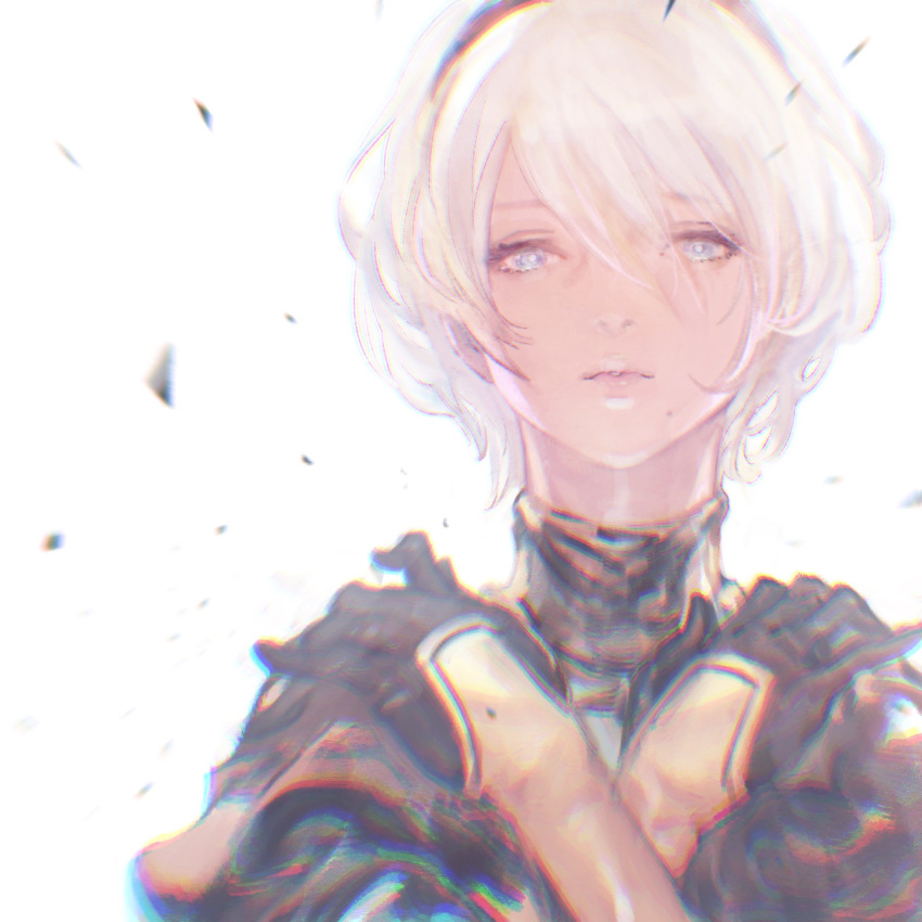 1girl black_hairband blue_eyes chromatic_aberration crossed_arms hair_between_eyes hairband highres kazama_raita making-of_available mole mole_under_mouth nier_(series) nier_automata parted_lips pink_lips puffy_sleeves short_hair solo turtleneck upper_body white_background white_hair yorha_no._2_type_b