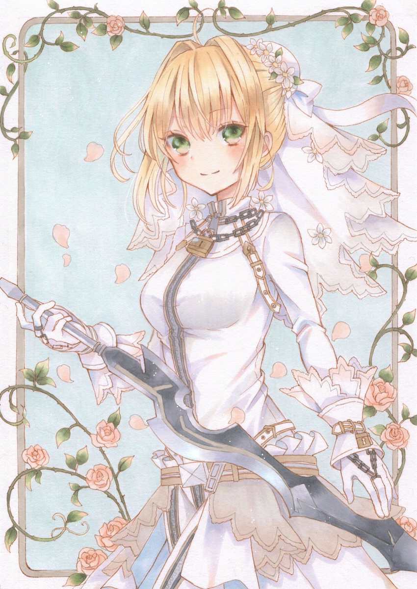 &gt;:) 1girl absurdres blonde_hair chain closed_mouth eyebrows_visible_through_hair fate/grand_order fate_(series) flower frilled_cuffs frills gloves green_hair hair_between_eyes highres holding holding_weapon lock long_sleeves nero_claudius_(fate) nero_claudius_(fate)_(all) paruno smile solo veil weapon white_flower white_gloves white_veil wrist_cuffs