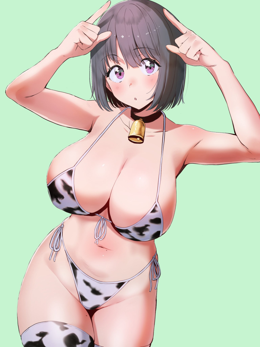 1girl amano_don animal_print bangs bell bell_choker bikini black_hair blush breasts choker collarbone cow_print eyebrows_visible_through_hair front-tie_top green_background highres large_breasts looking_at_viewer mole mole_on_stomach mole_on_thigh multiple_moles original parted_lips short_hair side-tie_bikini solo swimsuit thigh-highs violet_eyes