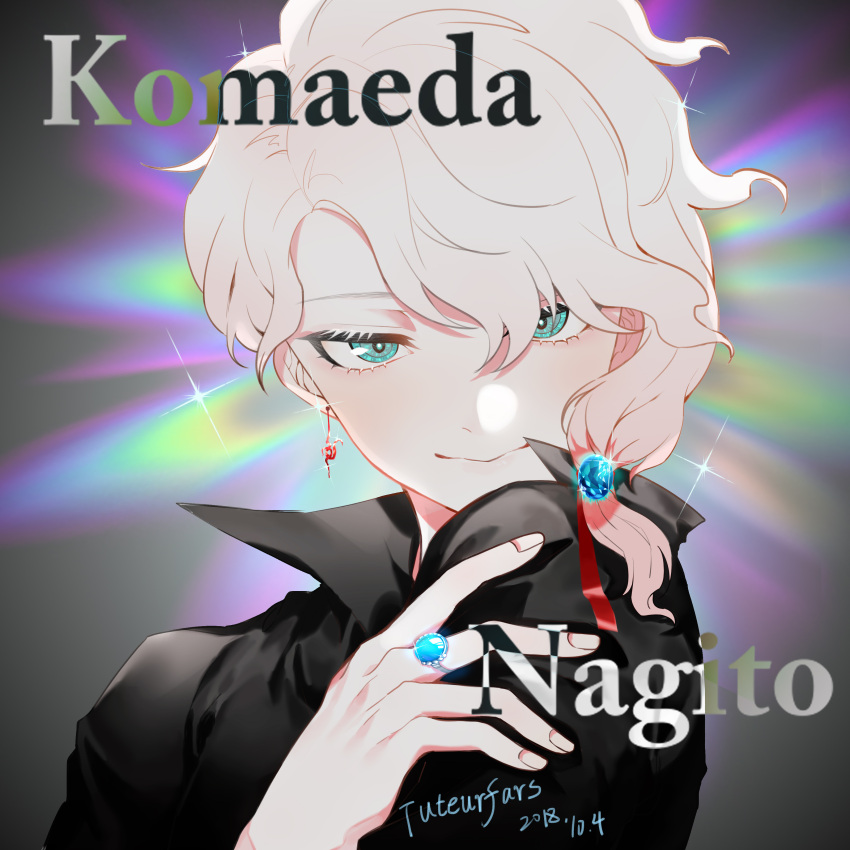 1boy absurdres alternate_costume alternate_hairstyle aqua_eyes artist_name bangs black_shirt character_name collared_shirt commentary_request dangan_ronpa_(series) dangan_ronpa_2:_goodbye_despair dated earrings face green_background grey_background hair_between_eyes hair_over_one_eye hand_on_own_shoulder hand_up highres jewelry komaeda_nagito looking_at_viewer looking_to_the_side male_focus medium_hair multicolored multicolored_background pink_background ring shirt short_ponytail smile solo sparkle tuteurfars_shin upper_body white_hair