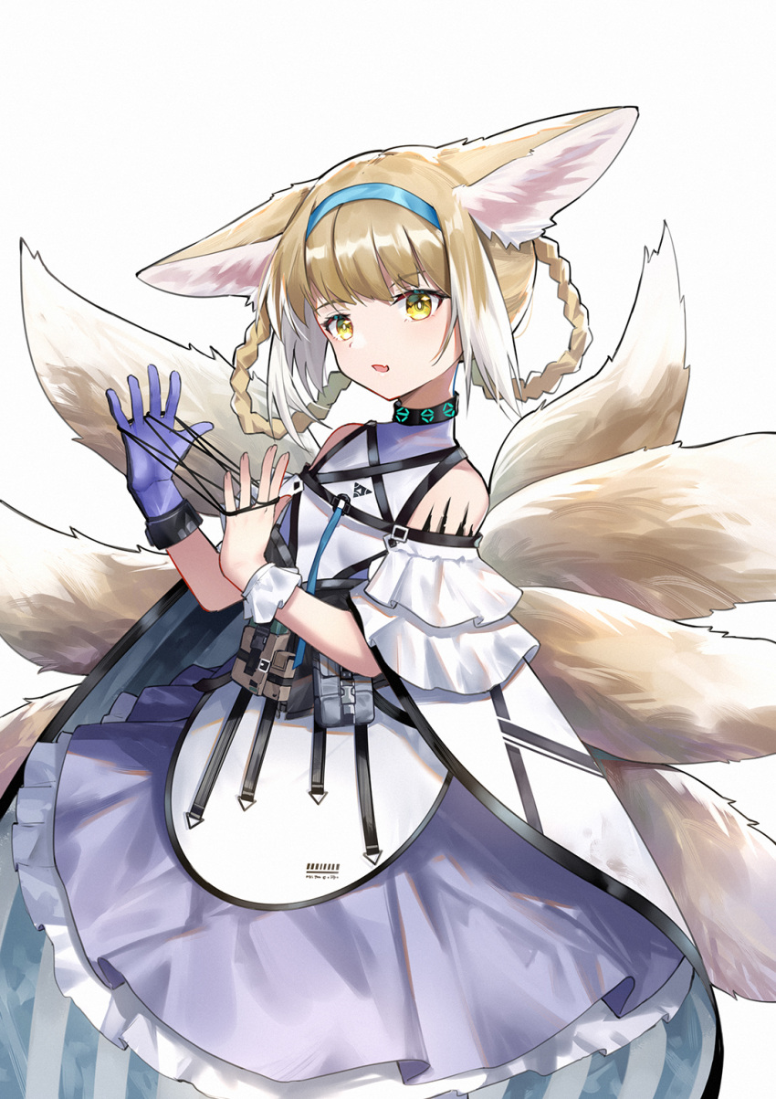 1girl animal_ears arknights bangs blonde_hair blue_dress blue_hairband dress fang fox_ears fox_tail gloves hair_rings hairband highres infection_monitor_(arknights) looking_at_viewer multicolored_hair multiple_tails open_mouth oripathy_lesion_(arknights) simple_background single_glove skin_fang solo suzuran_(arknights) tail two-tone_hair white_background white_hair yellow_eyes yuuki_mix