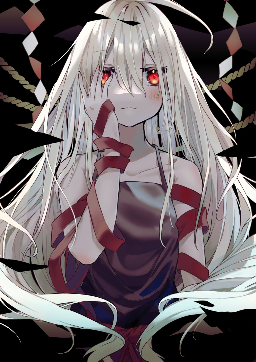 1girl absurdres bangs bare_shoulders black_background black_camisole blush camisole chiya_(urara_meirochou) closed_mouth collarbone commentary_request cropped_torso eyebrows_visible_through_hair hair_between_eyes hand_up highres long_hair looking_at_viewer red_eyes shide smile solo soranagi_yuki upper_body urara_meirochou very_long_hair white_hair