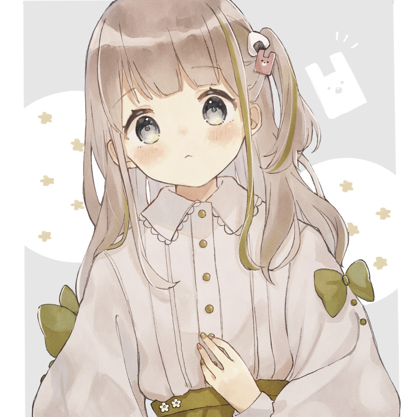 1girl :&lt; asymmetrical_hair bangs blunt_bangs blush bow closed_mouth collared_shirt dress_shirt eyebrows_visible_through_hair grey_eyes highres light_brown_hair long_hair long_sleeves looking_at_viewer multicolored_hair nail_polish no_nose onigiri_hair_ornament original puffy_sleeves shano-pirika shirt side_ponytail sleeve_bow streaked_hair upper_body