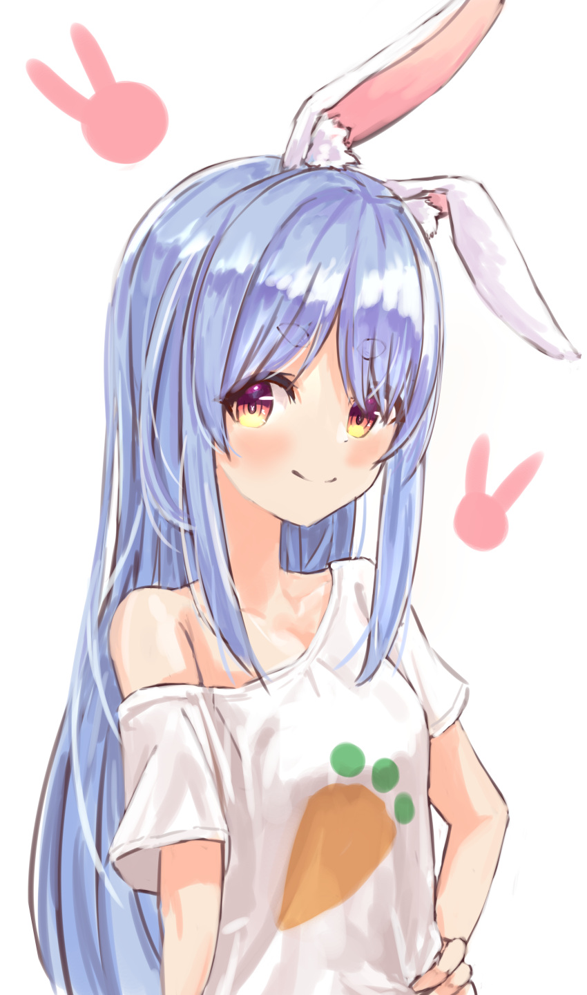 1girl absurdres alternate_costume alternate_hairstyle animal_ear_fluff animal_ears bangs blue_hair blush breasts bunny-shaped_pupils bunny_background carrot_print closed_mouth collarbone commentary_request eyebrows_visible_through_hair food_print hand_on_hip highres hololive long_hair looking_at_viewer multicolored_hair off-shoulder_shirt off_shoulder orange_eyes rabbit_ears shirt sidelocks simple_background small_breasts smile solo streaked_hair upper_body usada_pekora very_long_hair virtual_youtuber white_background white_shirt yu_hydra