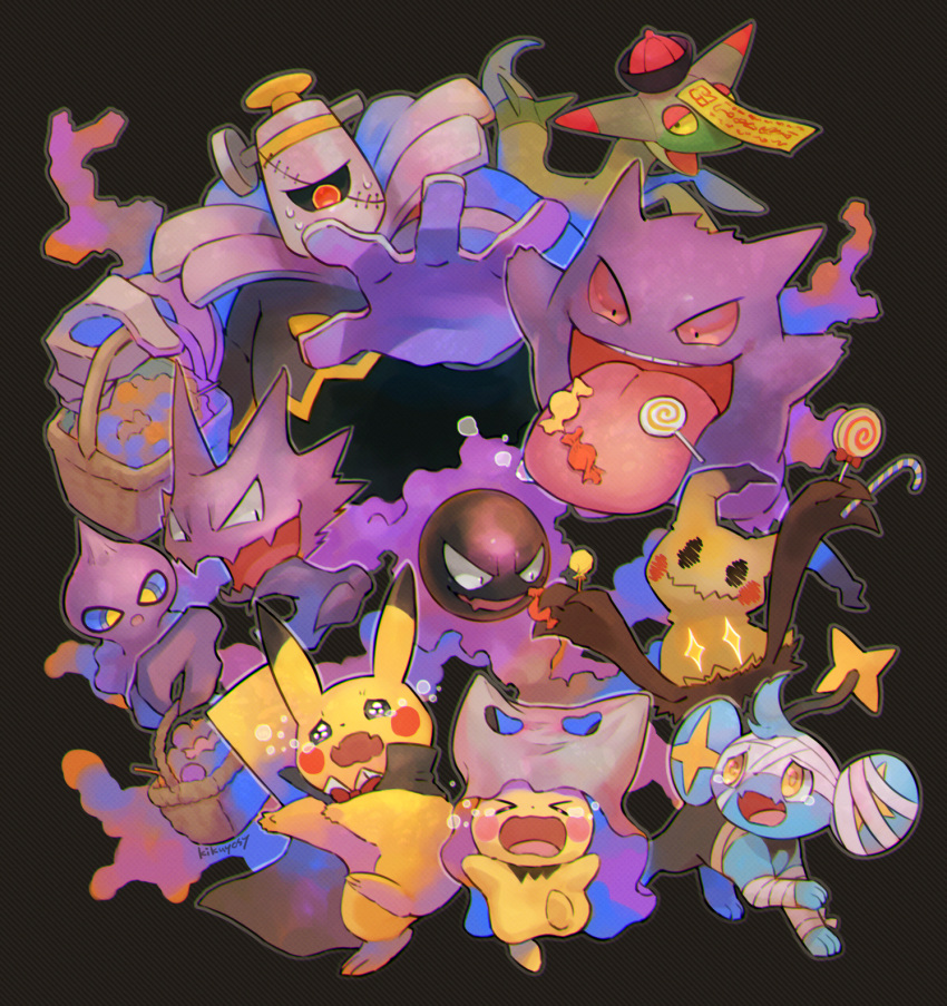 &gt;_&lt; artist_name bandages basket black_background candy candy_wrapper cape clothed_pokemon crying dreepy dusknoir food gastly gen_1_pokemon gen_2_pokemon gen_3_pokemon gen_4_pokemon gen_7_pokemon gen_8_pokemon gengar ghost halloween haunter highres holding kikuyoshi_(tracco) lollipop mimikyu mixed-language_commentary open_mouth pichu pikachu pokemon pokemon_(creature) scared shinx shuppet tongue