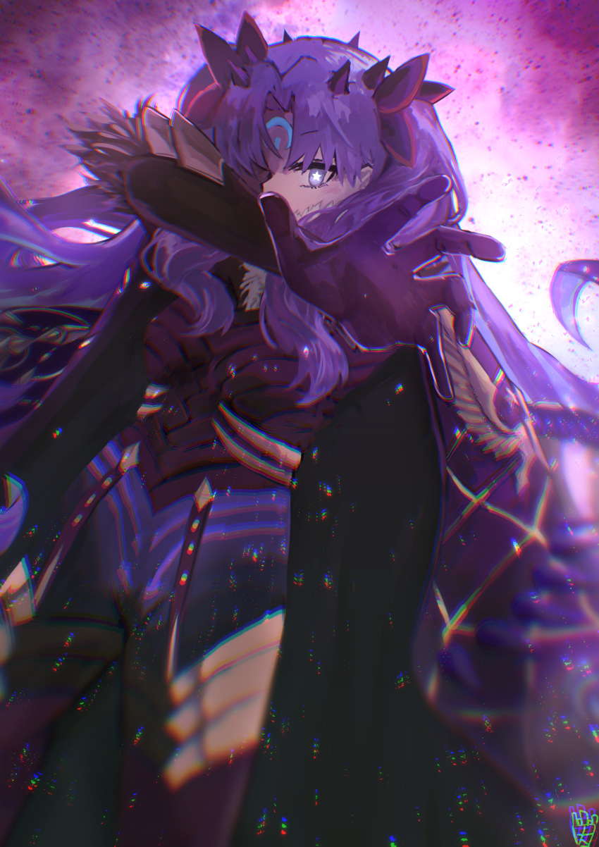 1girl absurdres bangs blue_bodysuit blue_cloak blue_eyes blue_hair bodysuit breasts cloak facial_mark fate/grand_order fate_(series) forehead_mark fur-trimmed_cloak fur_trim hair_ribbon highres horns ishtar_(fate)_(all) long_hair looking_at_viewer medium_breasts multicolored_hair ootato outstretched_arm parted_bangs ribbon space_ishtar_(fate) symbol-shaped_pupils two-tone_hair two_side_up