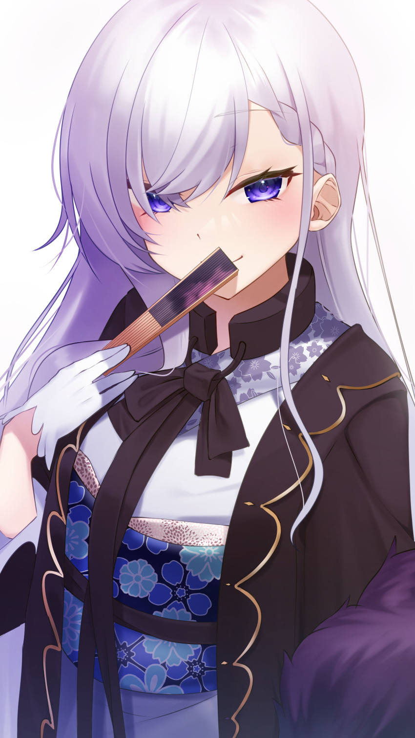 1girl absurdres azur_lane belfast_(azur_lane) belfast_(gorgeous_fans)_(azur_lane) blue_sash braid fan feather_boa floral_print folding_fan gloves hair_behind_ear highres holding holding_fan japanese_clothes kimono light_purple_hair long_hair looking_at_viewer obi sash seele0907 simple_background solo violet_eyes white_background white_gloves white_kimono