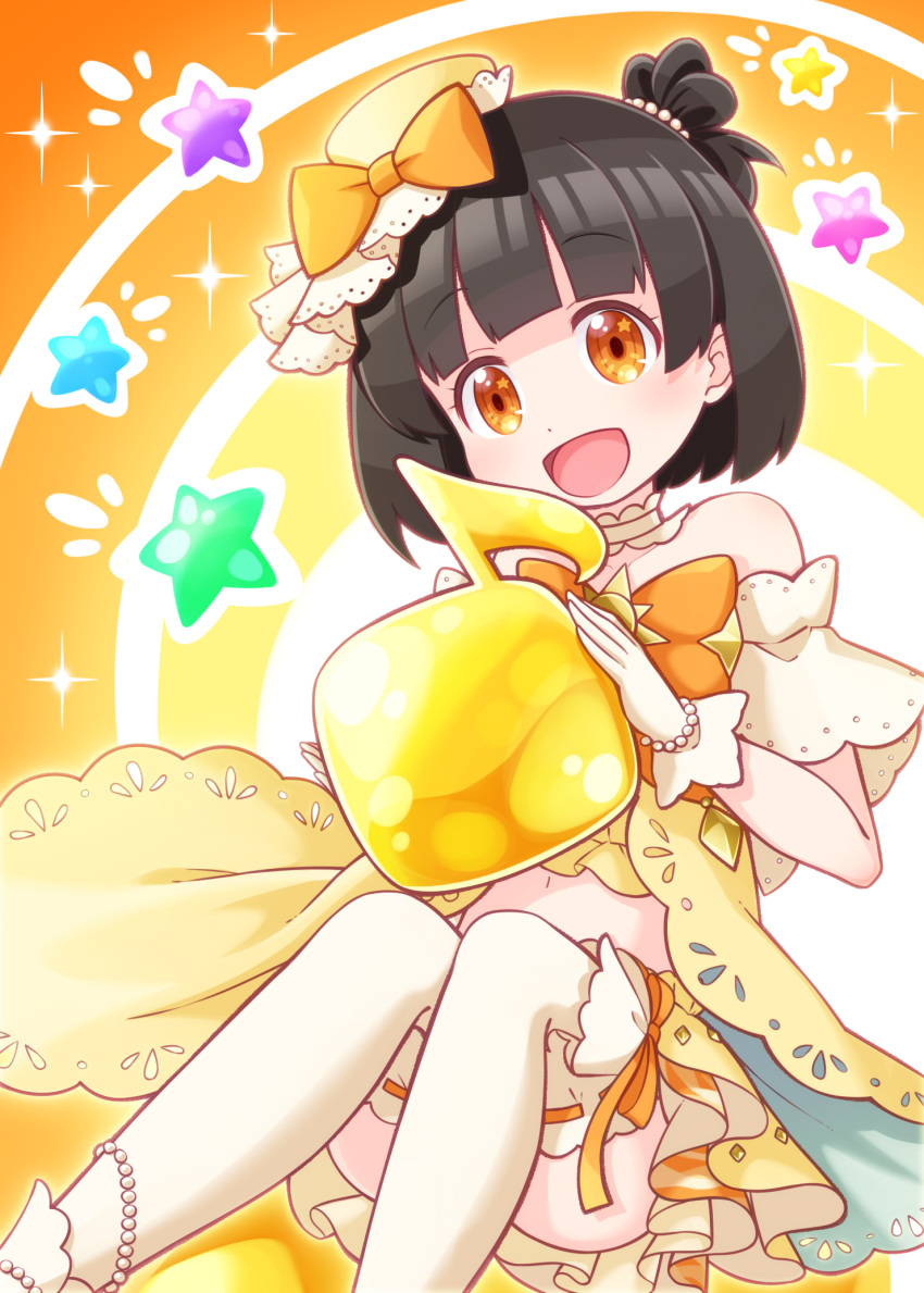 1girl :d bangs bare_shoulders black_hair bow bracelet brown_eyes brown_headwear commentary_request eyebrows_visible_through_hair feet_out_of_frame gloves hands_up hat highres holding idolmaster idolmaster_million_live! jewelry knees_up mini_hat nakatani_iku navel one_side_up open_mouth orange_bow outline pearl_bracelet sansei_rain sitting smile solo star_(symbol) thigh-highs white_gloves white_legwear white_outline