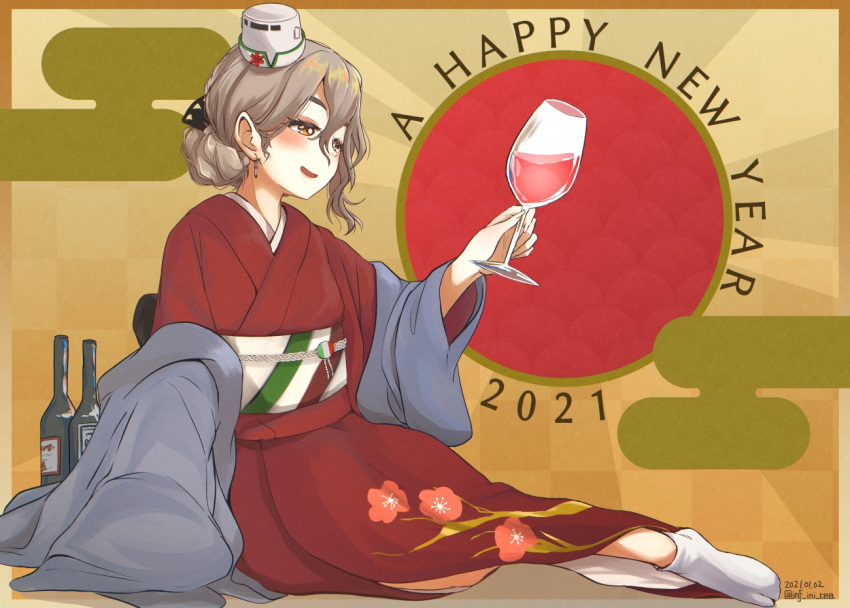 1girl 2021 alcohol alternate_costume bottle brown_eyes commentary_request cup drinking_glass drunk flag_print full_body grey_hair hair_bun hat infini italian_flag japanese_clothes kantai_collection kimono mini_hat obi pola_(kantai_collection) red_kimono sash sitting solo tabi tied_hair tilted_headwear wavy_hair white_legwear wine wine_glass yokozuwari