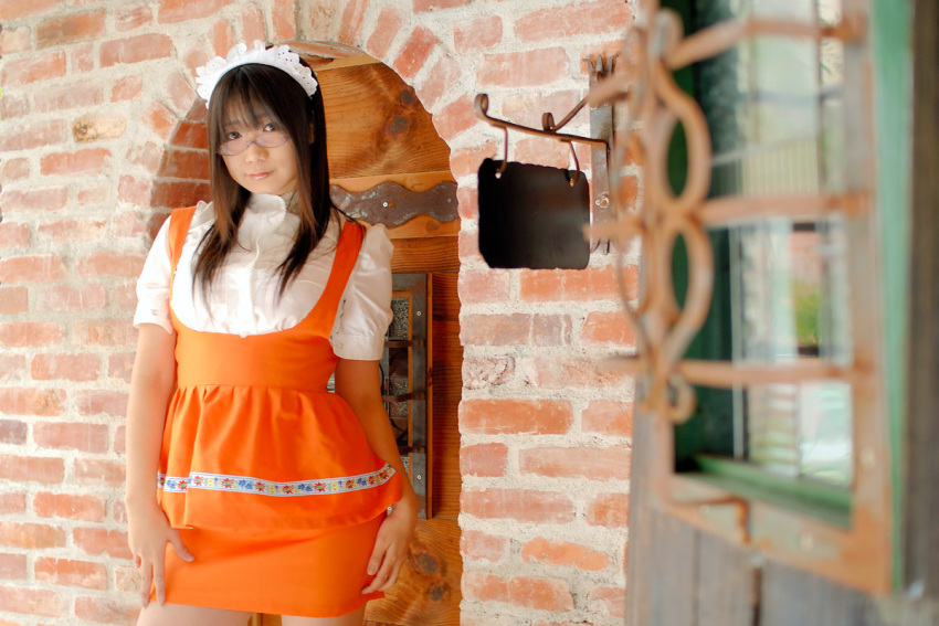 anna_miller's apron asian chocoball cosplay glasses photo waitress