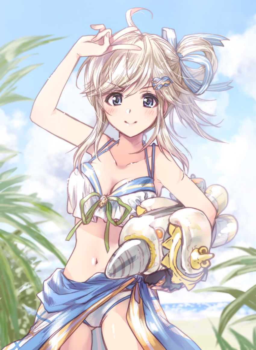 1girl ahoge alternate_hairstyle arm_up bangs beach bikini blue_eyes blue_ribbon blue_sarong blue_sky blurry blurry_background closed_mouth clouds cloudy_sky commentary_request cowboy_shot cucouroux_(granblue_fantasy) depth_of_field eyebrows_visible_through_hair granblue_fantasy hair_ornament hair_ribbon hair_up highres holding horizon inflatable_toy kuroi_mimei light_brown_hair looking_at_viewer medium_hair navel one_side_up outdoors plant ribbon sarong sky smile solo standing swimsuit v white_bikini