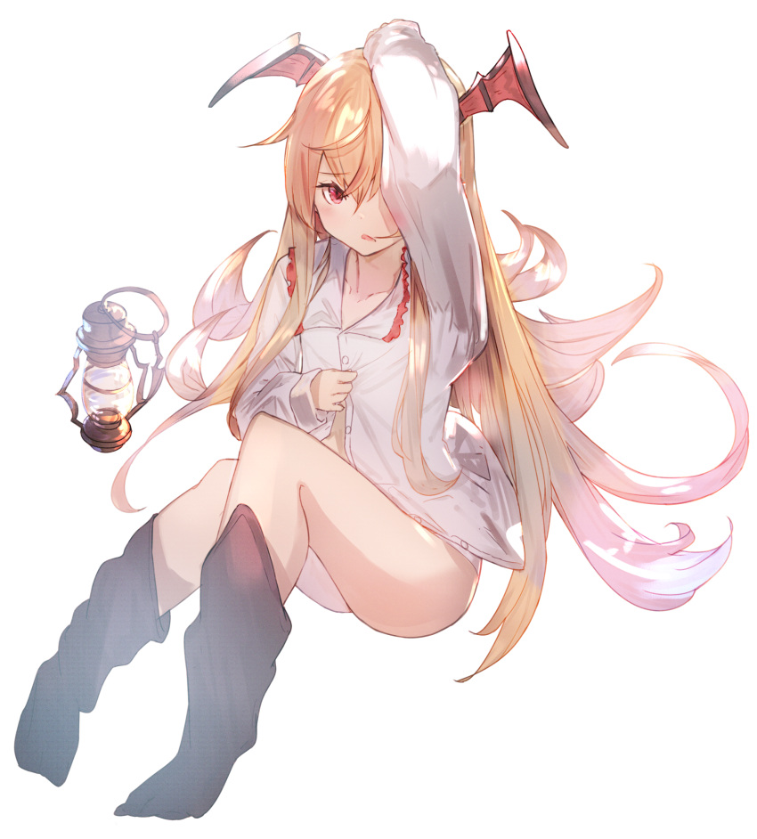 1girl arm_up bangs bat_wings black_legwear blonde_hair blush collarbone collared_shirt commentary_request dress_shirt eyebrows_visible_through_hair frilled_shirt_collar frills full_body granblue_fantasy hair_between_eyes head_wings highres kneehighs knees_up lantern long_hair long_sleeves looking_at_viewer no_shoes parted_lips red_eyes red_wings shirt simple_background sitting sleeves_past_wrists solo tota_(sizukurubiks) vampy very_long_hair white_background white_shirt wings