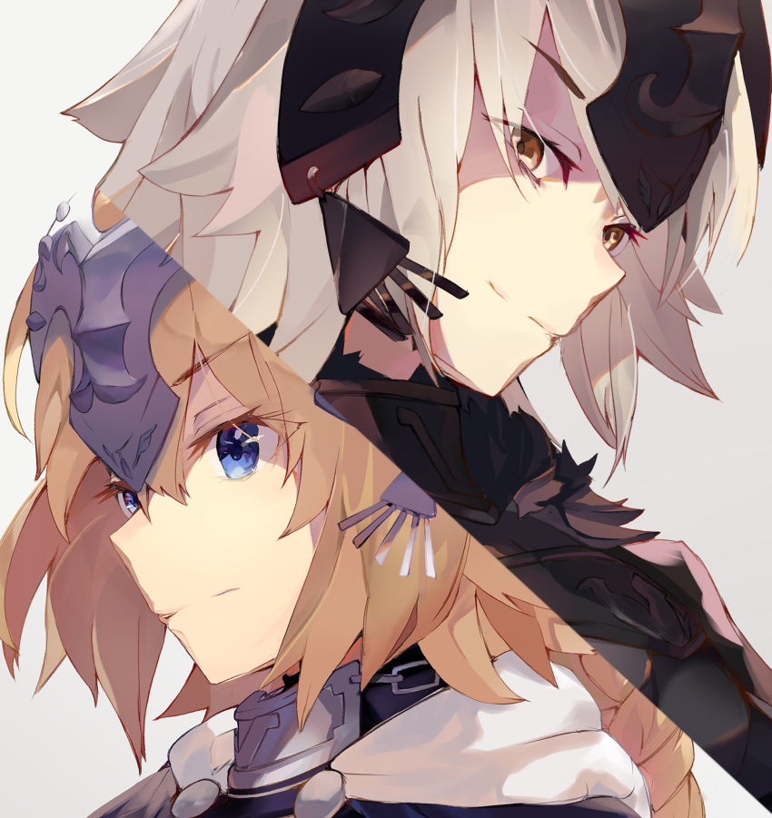 2girls armor blonde_hair blue_eyes braid breasts chain eyebrows_visible_through_hair fate/apocrypha fate/grand_order fate_(series) fur_trim gorget grey_hair headpiece highres jeanne_d'arc_(alter)_(fate) jeanne_d'arc_(fate) jeanne_d'arc_(fate)_(all) large_breasts long_hair looking_at_viewer multiple_girls same_(sendai623) short_hair simple_background single_braid smile upper_body very_long_hair yellow_eyes