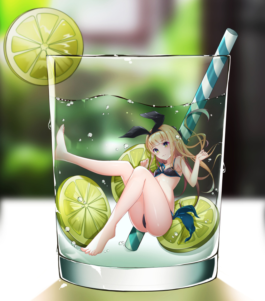 1girl :3 absurdres aoman_de_cangshu bangs bare_shoulders barefoot bikini black_bow blonde_hair blurry blurry_background blush bow closed_mouth cup eyebrows_visible_through_hair glass green_eyes hair_bow hairband hands_up highres in_water legs lime_slice long_hair looking_at_viewer mononobe_alice nijisanji ribbon smile solo swimsuit thighs toes underwear virtual_youtuber water water_drop